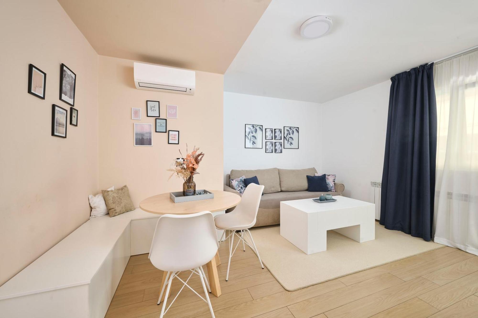 Apartments Martello Garden โปเรช ภายนอก รูปภาพ